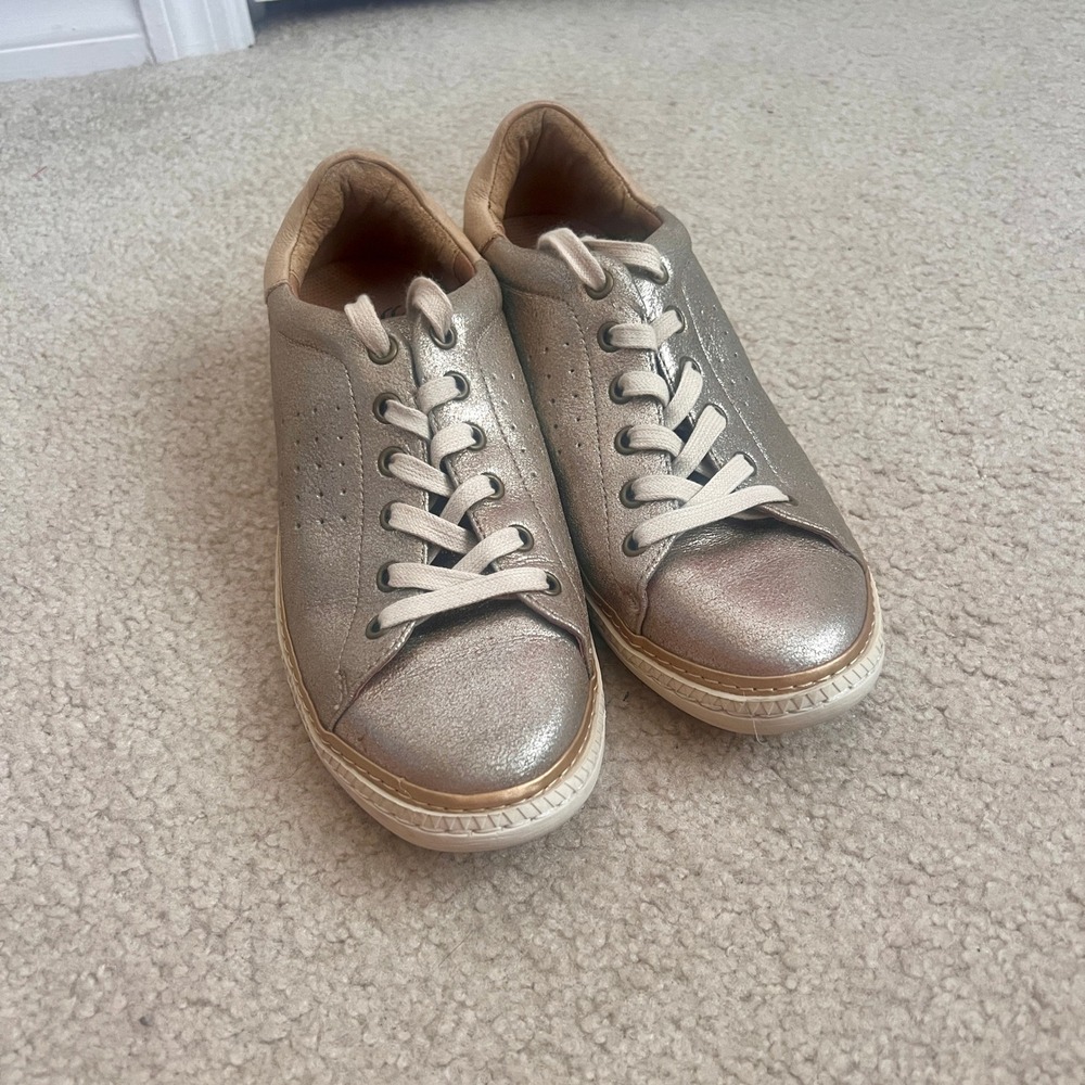 Söfft Arianna Metallic Gold Leather Sneakers Comfort Shoes Women's Size‎ 9.5M